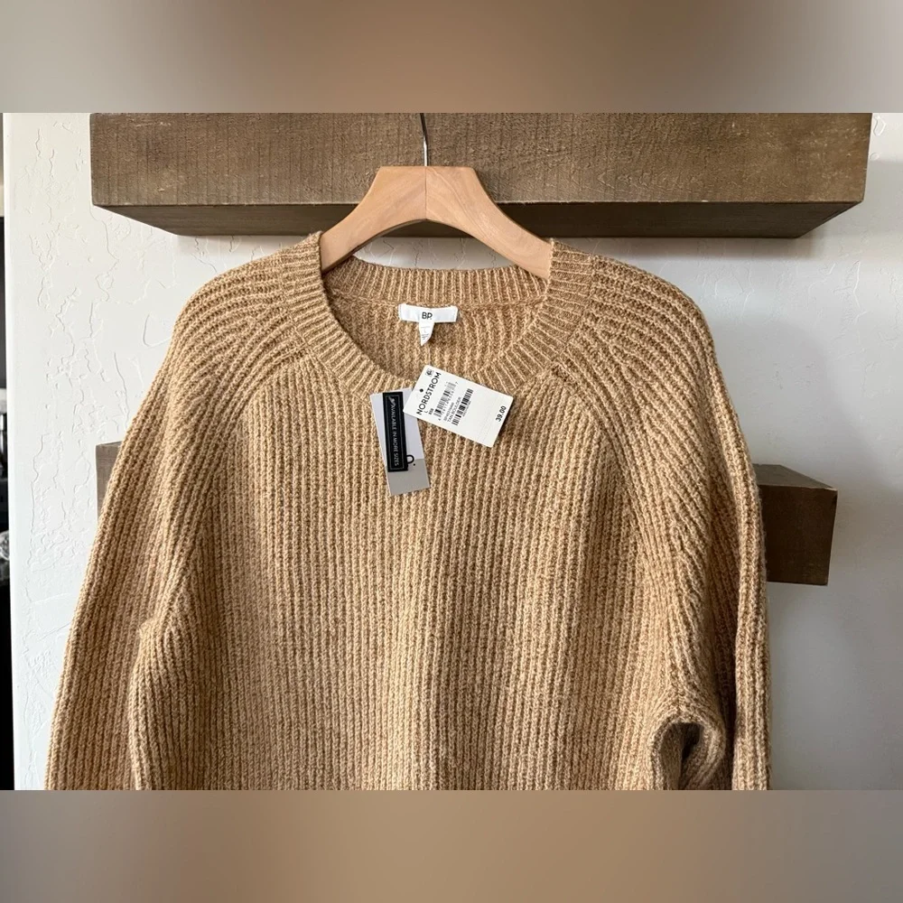 BP|Nordstrom Women’s neutral Tan knit Crewneck Sweater,NWT•••Large,winter staple - Picture 4 of 11